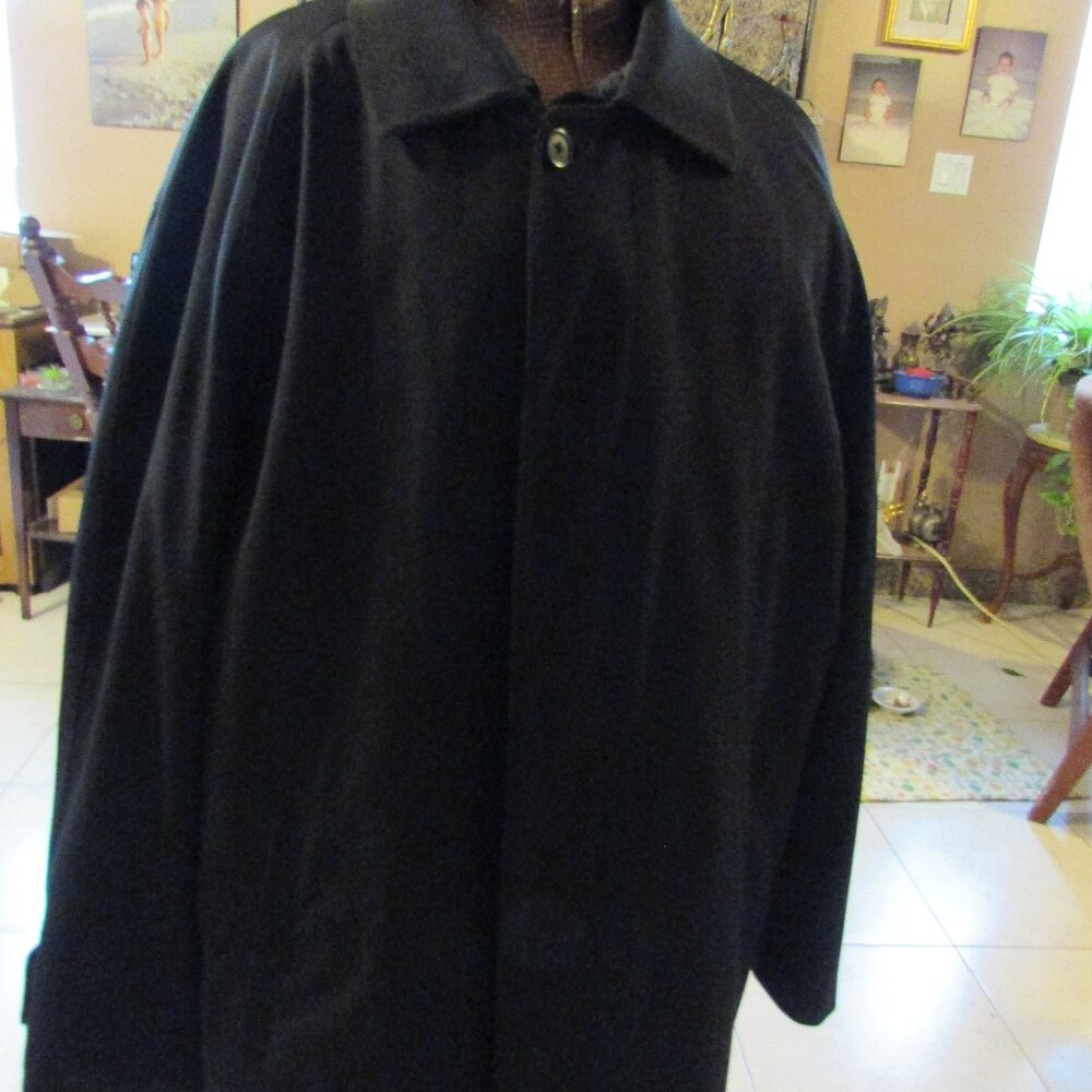 Men's overcoat with removable lining